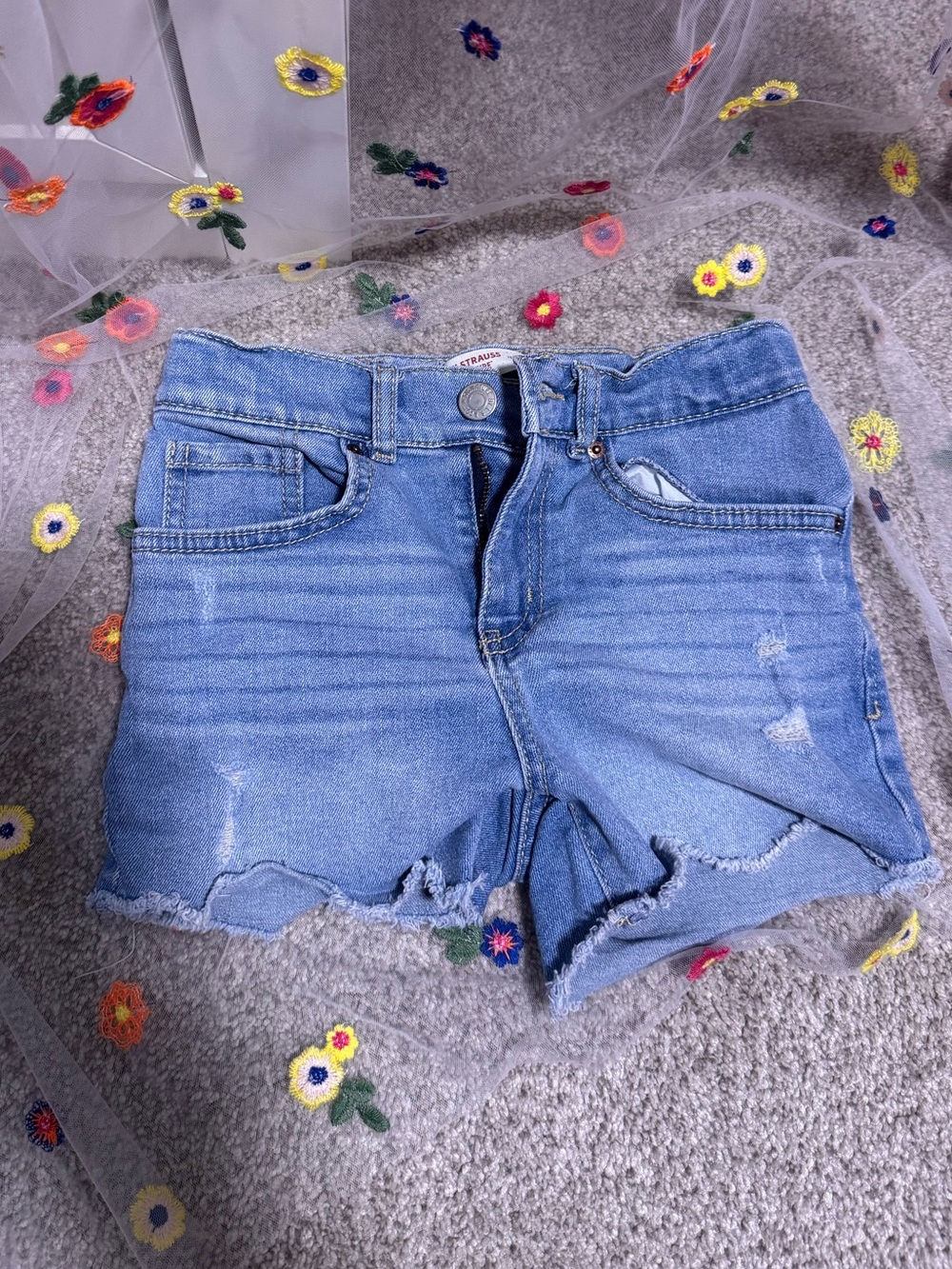Levi Strauss Signature Girls Size 7 High Rise Distressed Denim Shorts